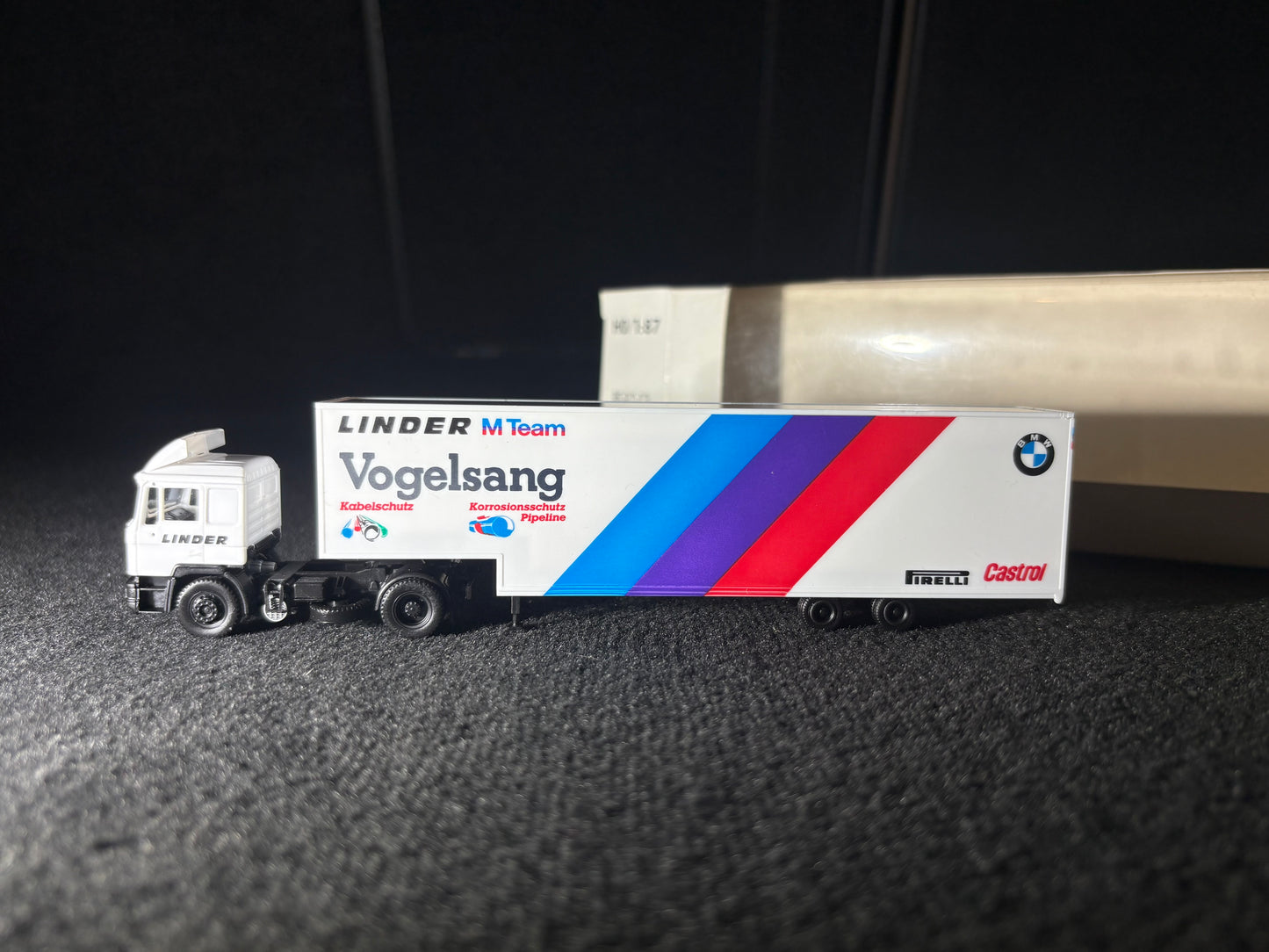 1:87 Herpa Team Linder BMW Race Hauler