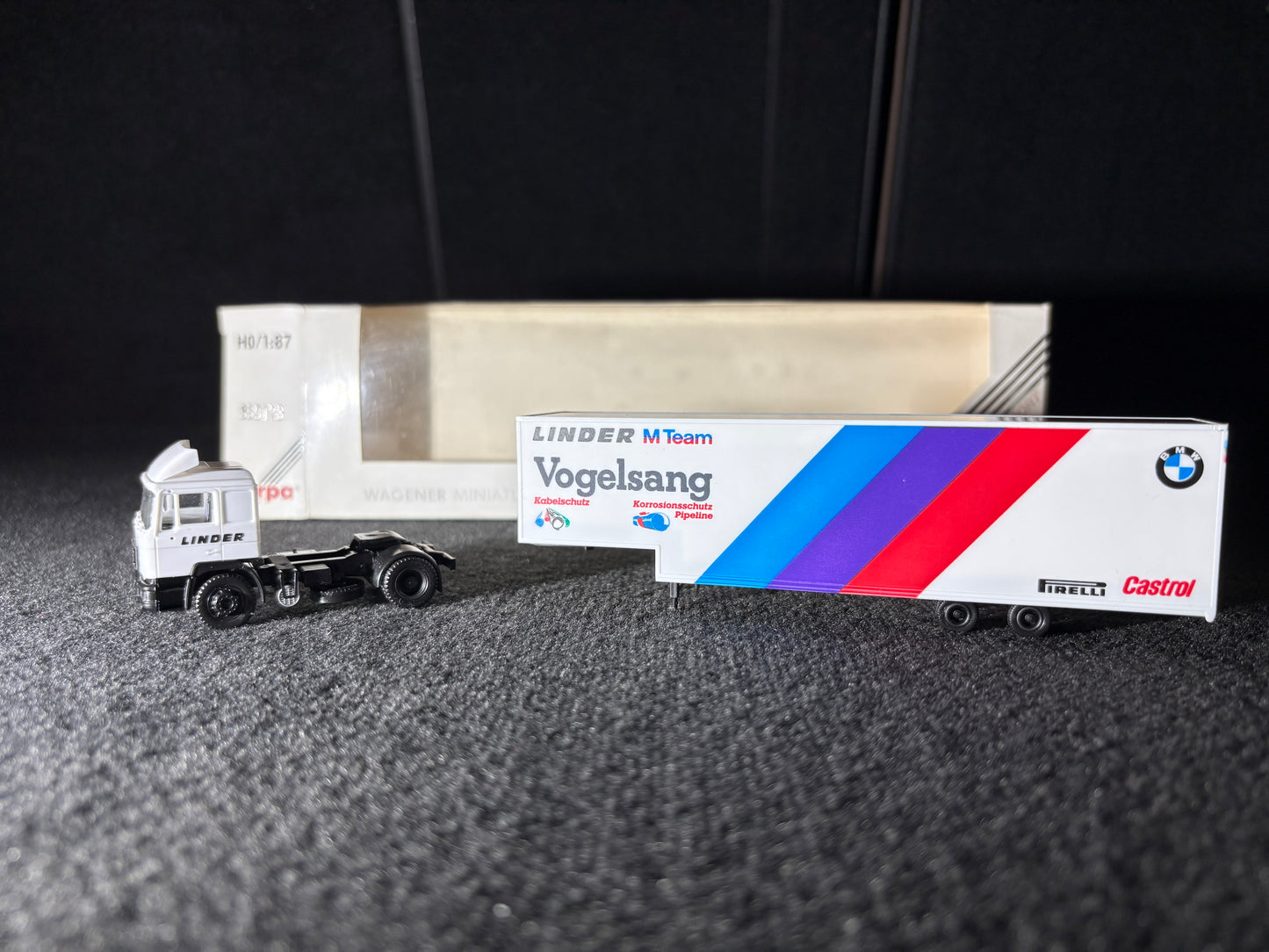 1:87 Herpa Team Linder BMW Race Hauler