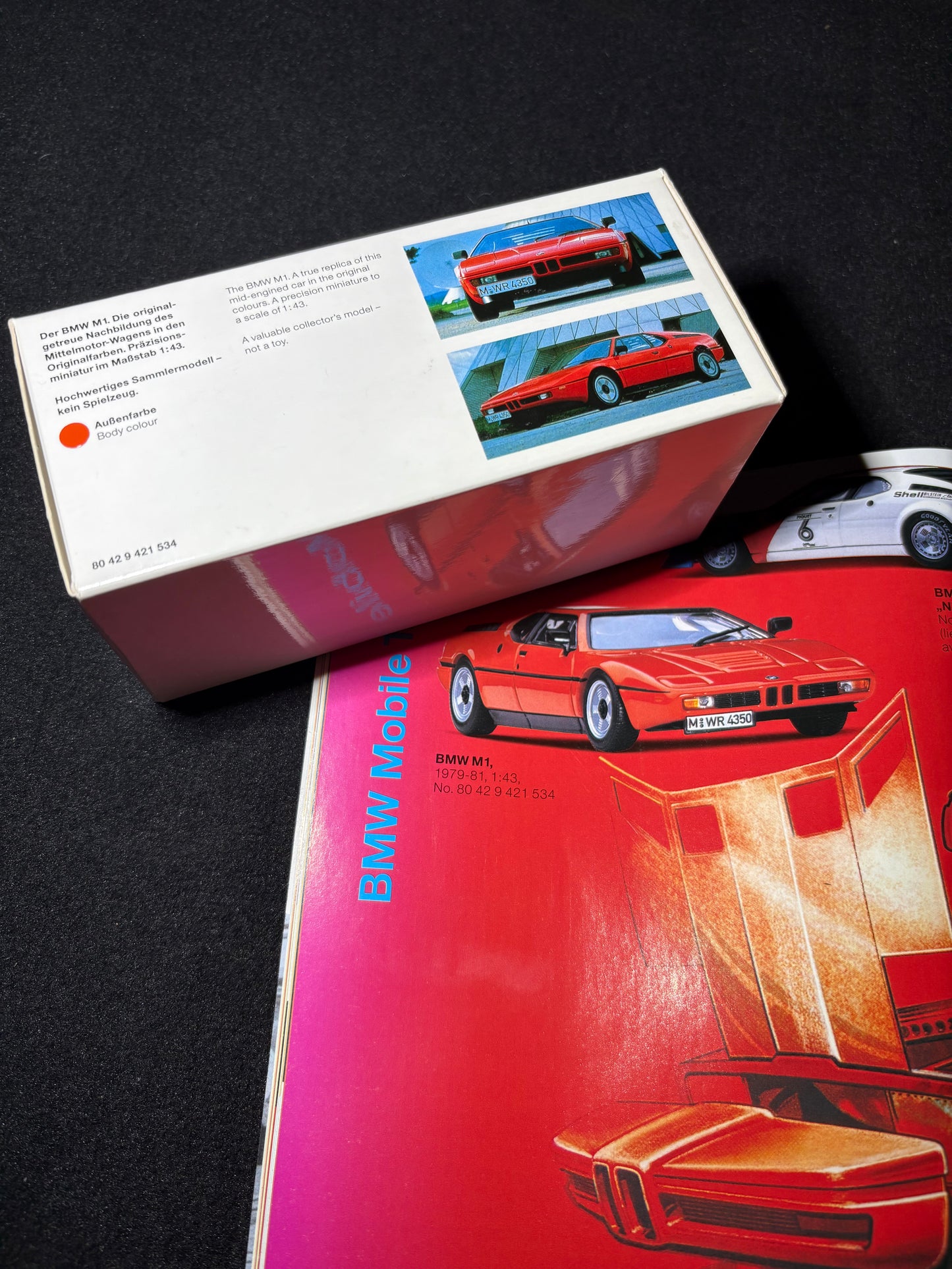 BMW M1 (1:43) — Official Dealer Item