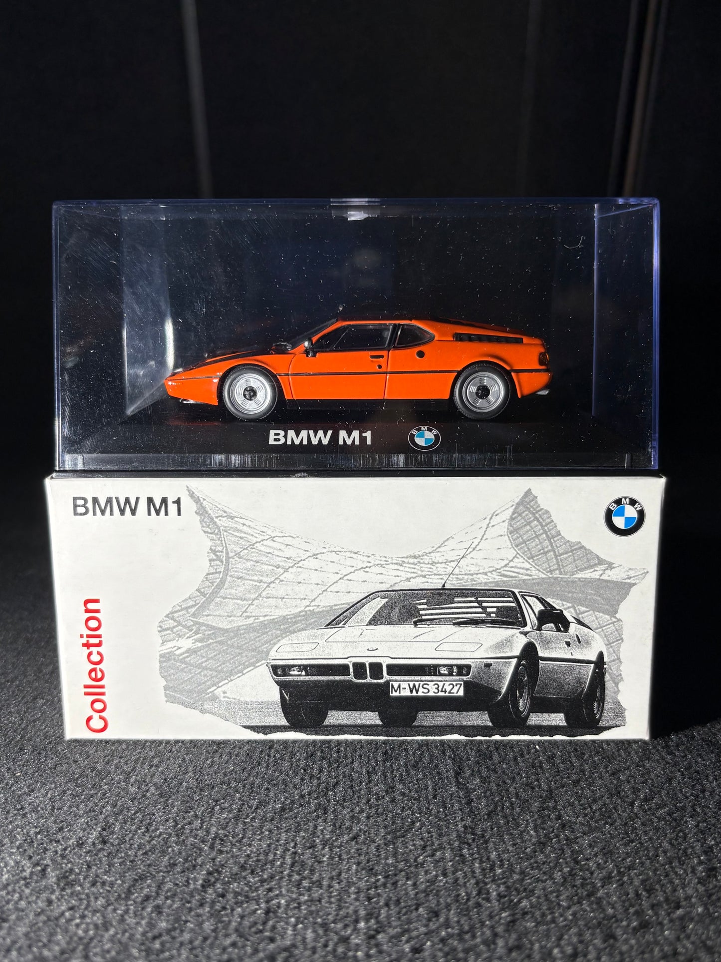 BMW M1 (1:43) — Official Dealer Item