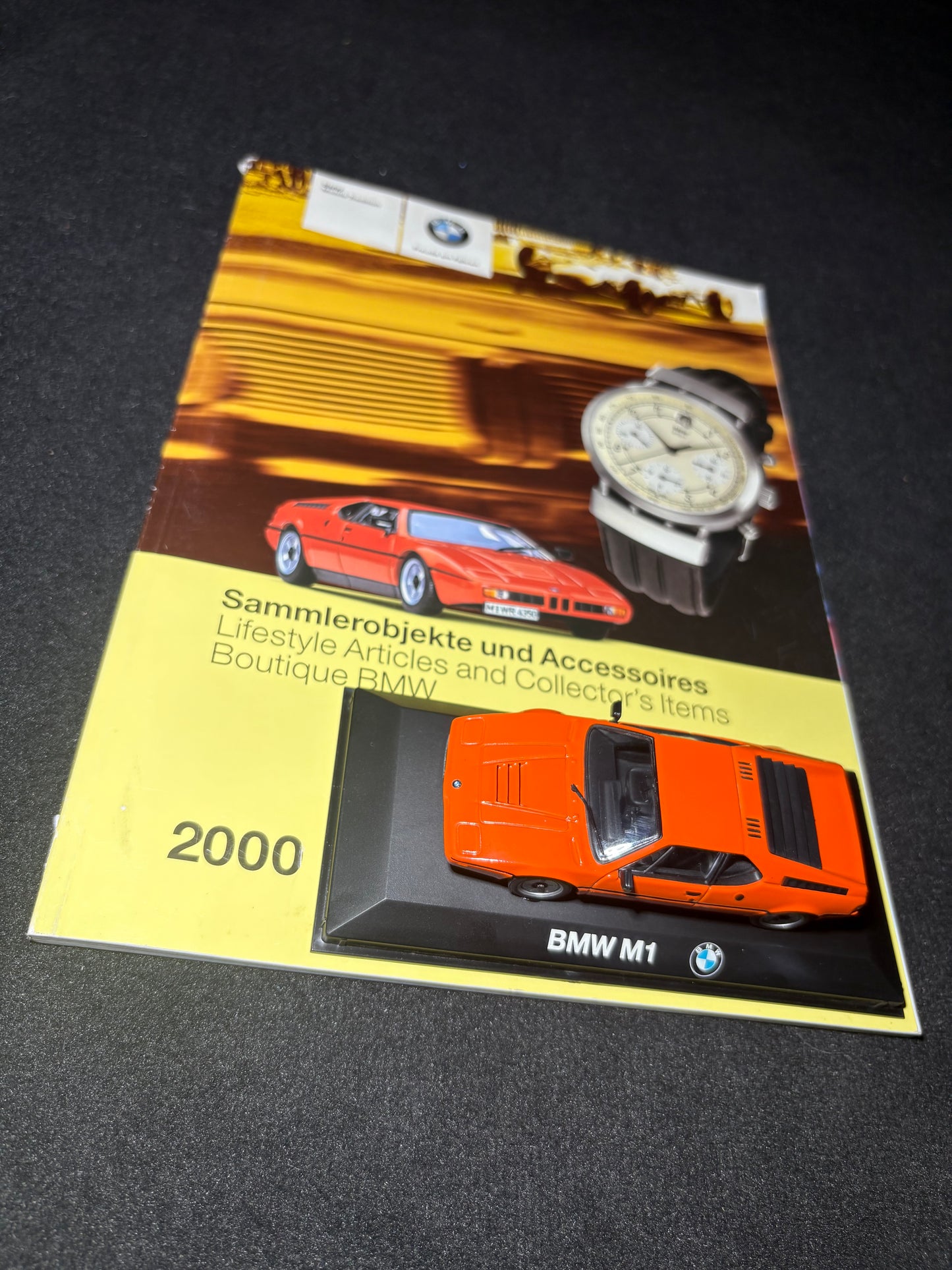 BMW M1 (1:43) — Official Dealer Item