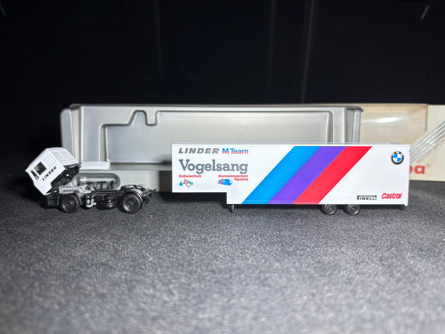 1:87 Herpa Team Linder BMW Race Hauler